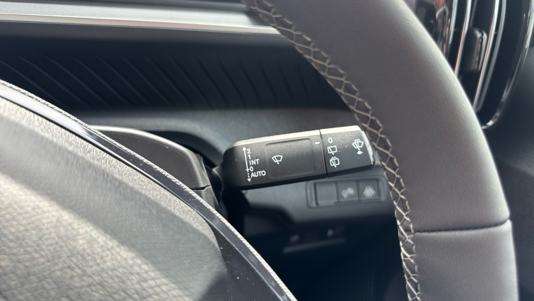 Citroen C3 Aircross 1.2 Hybrid [145] Max 5dr e-DCS6 Petrol Hatchback